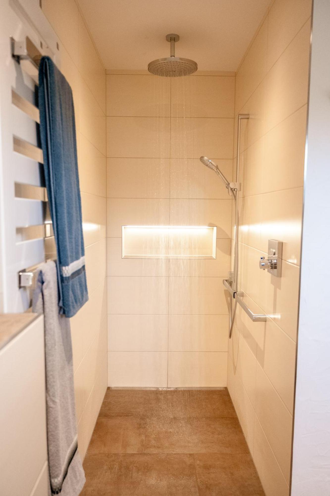 Burbach  Ferienwohnung "Iewer Der Schaff" מראה חיצוני תמונה